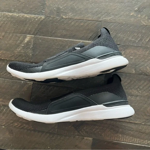 APL Women's TechLoom Bliss Running Sneaker